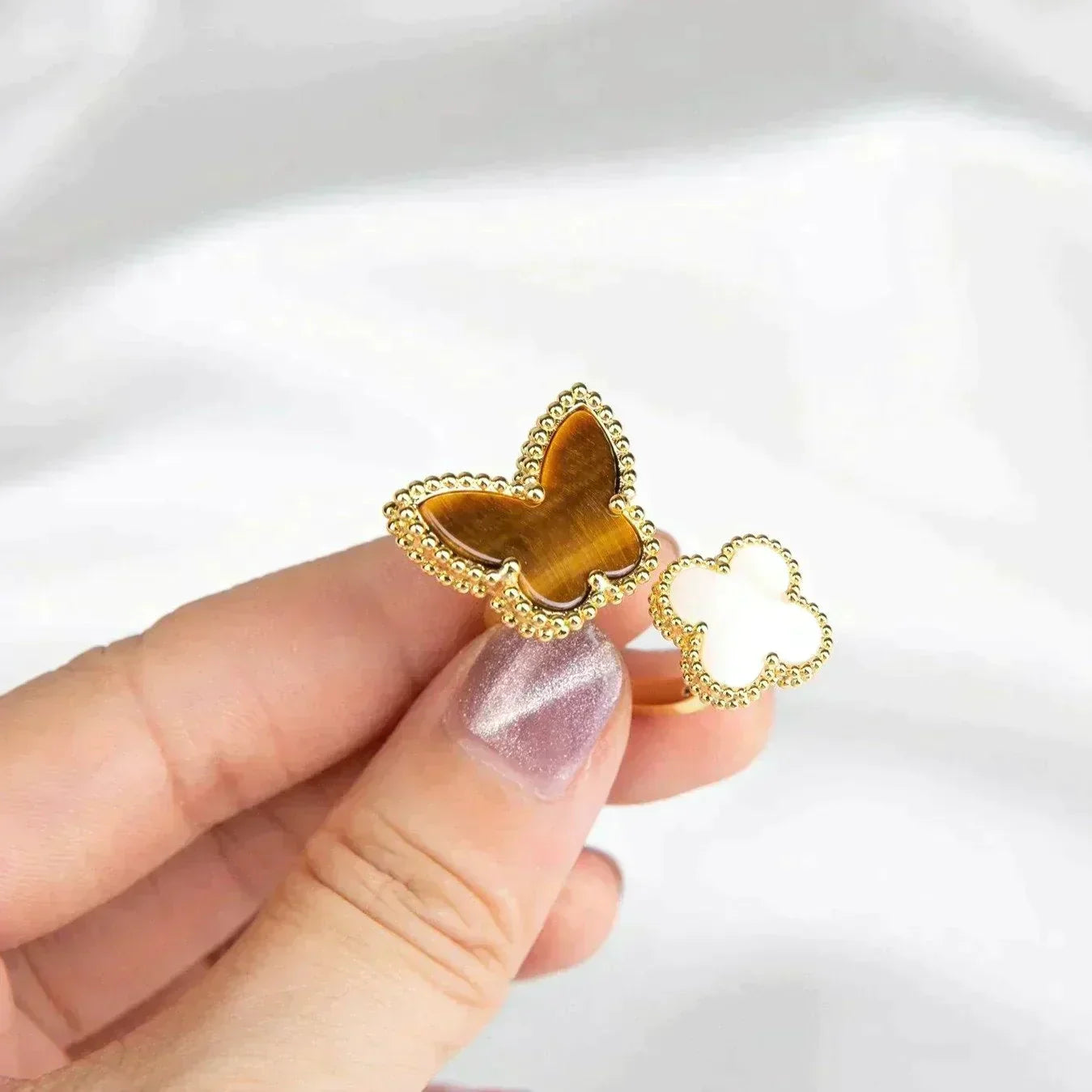 DIANA LUCKY BETWEEN THE FINGER RING