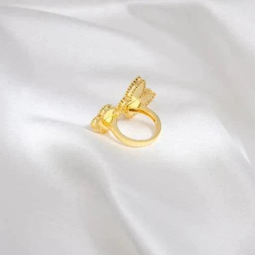 DIANA LUCKY BETWEEN THE FINGER RING