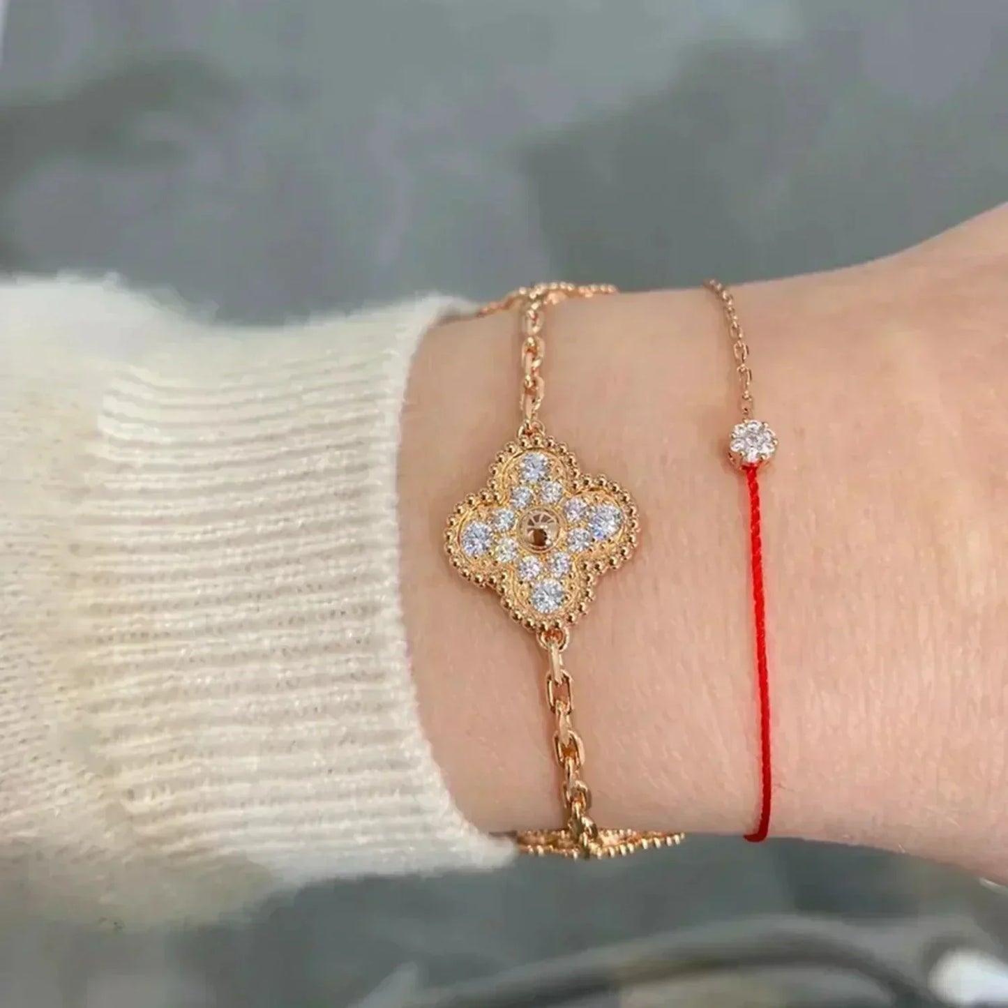 DIANA CLOVER 5 MOTIFS FULL DIAMOND BRACELET