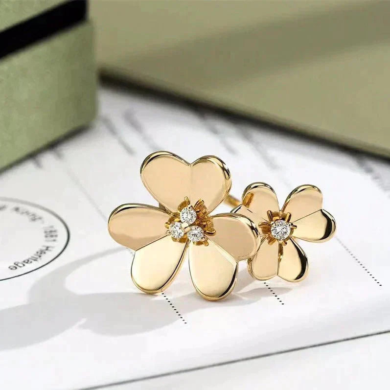 DIANA CLOVER COMOS GOLD DIAMOND RING
