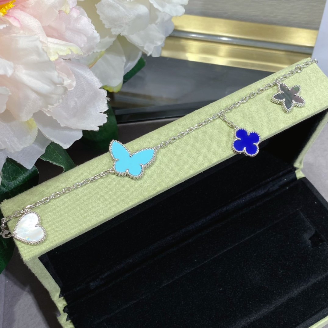 DIANA LUCKY SPRING SILVER BRACELET 4 MOTIF