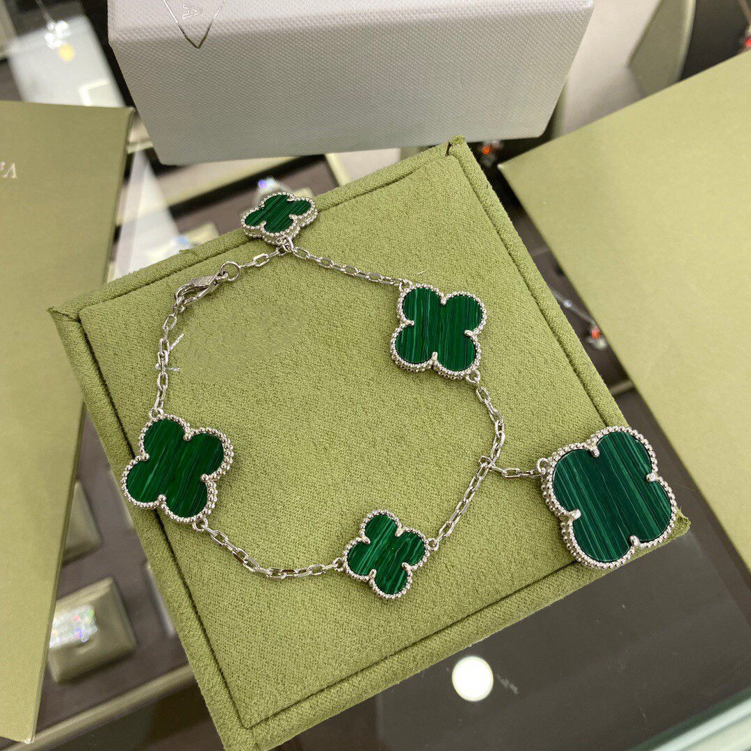 DIANA CLOVER 5 MOTIFS SIVLER MALACHITE BRACELET