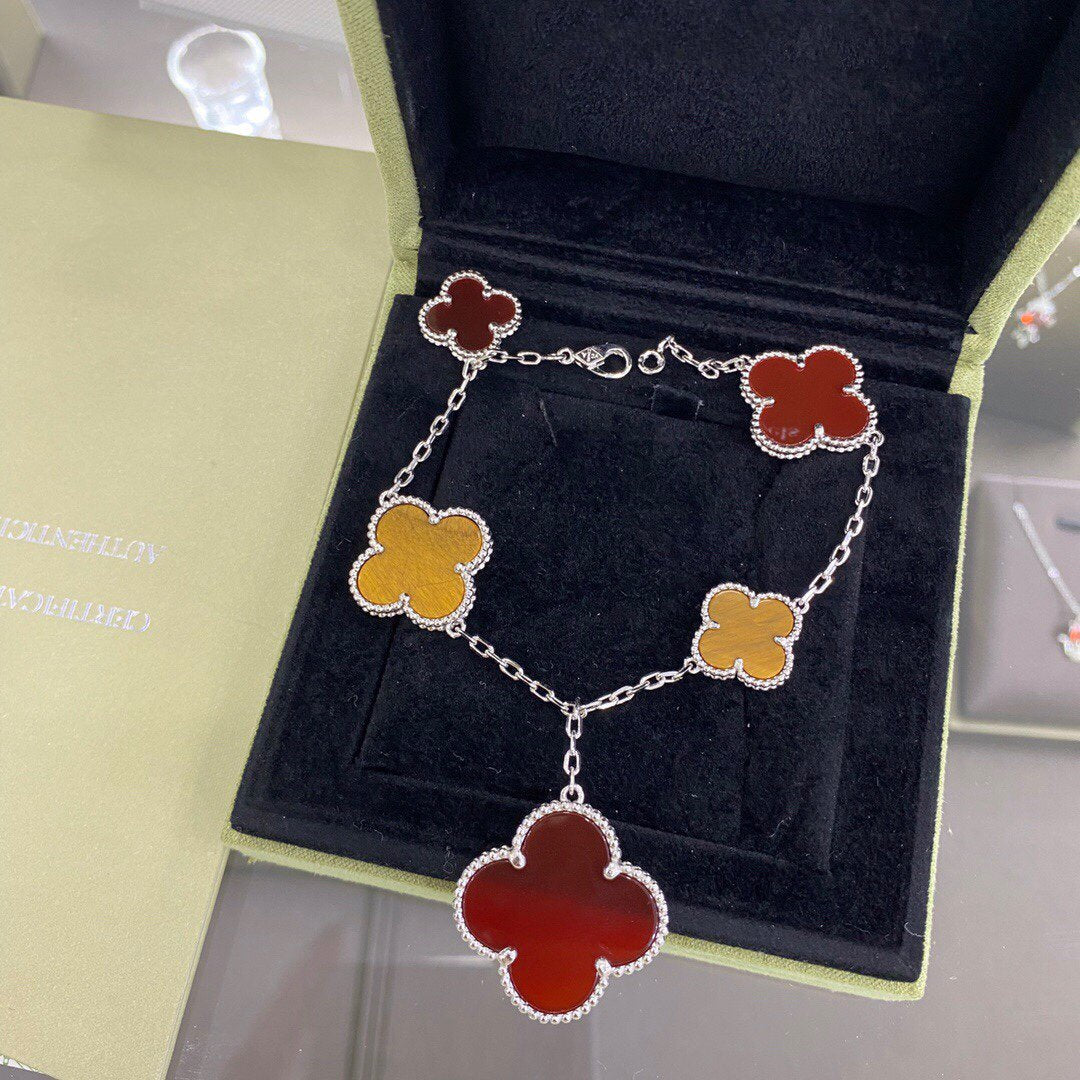 DIANA CLOVER 5 MOTIFS SIVLER CARNELIAN TIGER EYE BRACELET