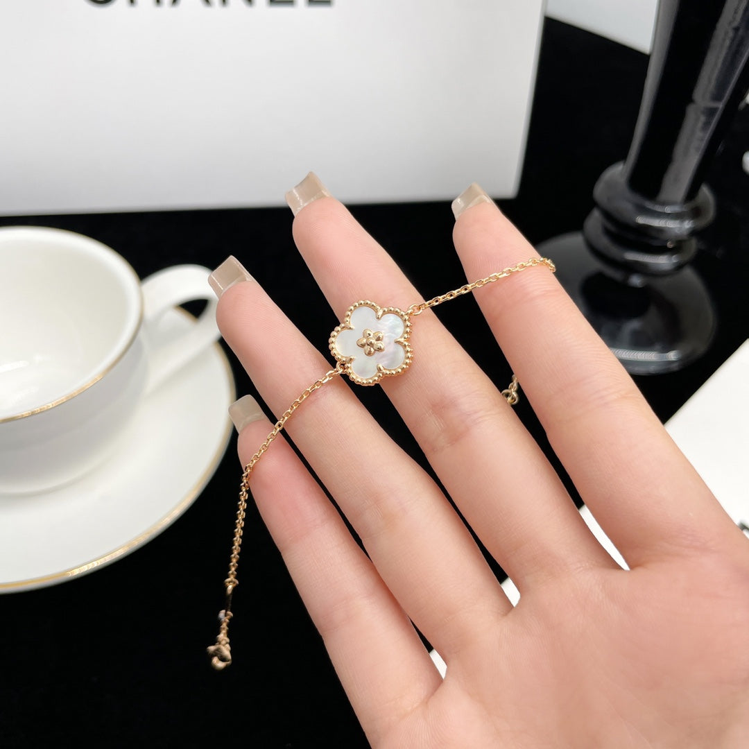 DIANA LUCKY SPRING ROSE GOLD MOP BRACELET