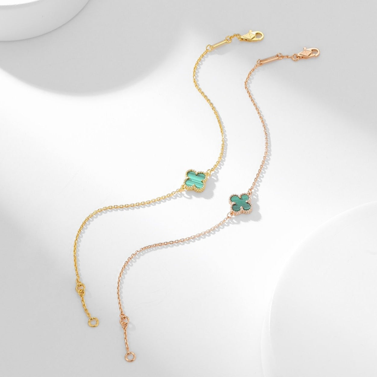 DIANA CLOVER BRACELET MALACHITE 1 MOTIF
