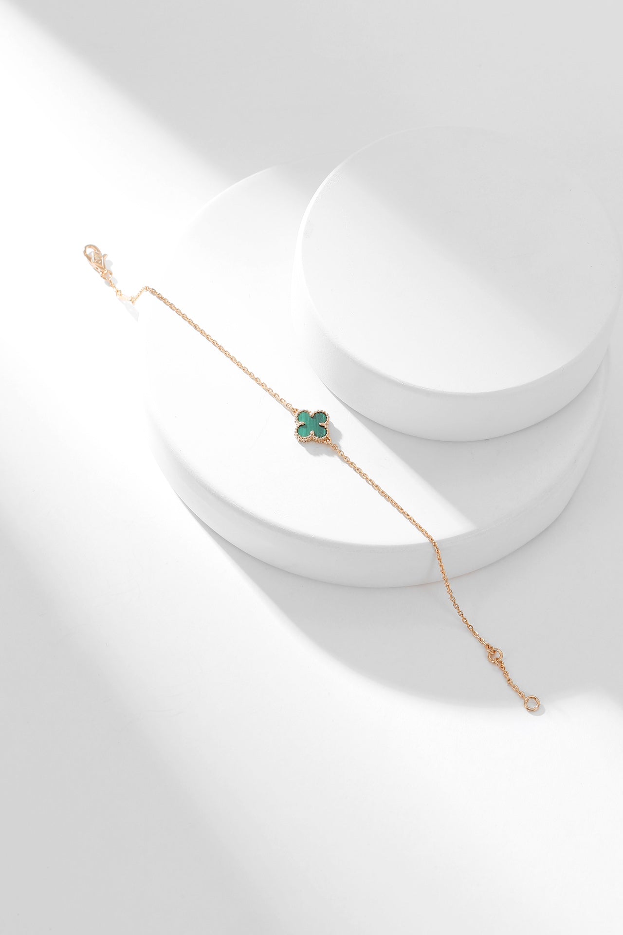 DIANA CLOVER BRACELET MALACHITE 1 MOTIF
