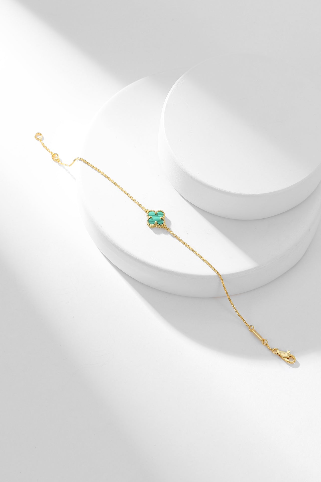 DIANA CLOVER BRACELET MALACHITE 1 MOTIF