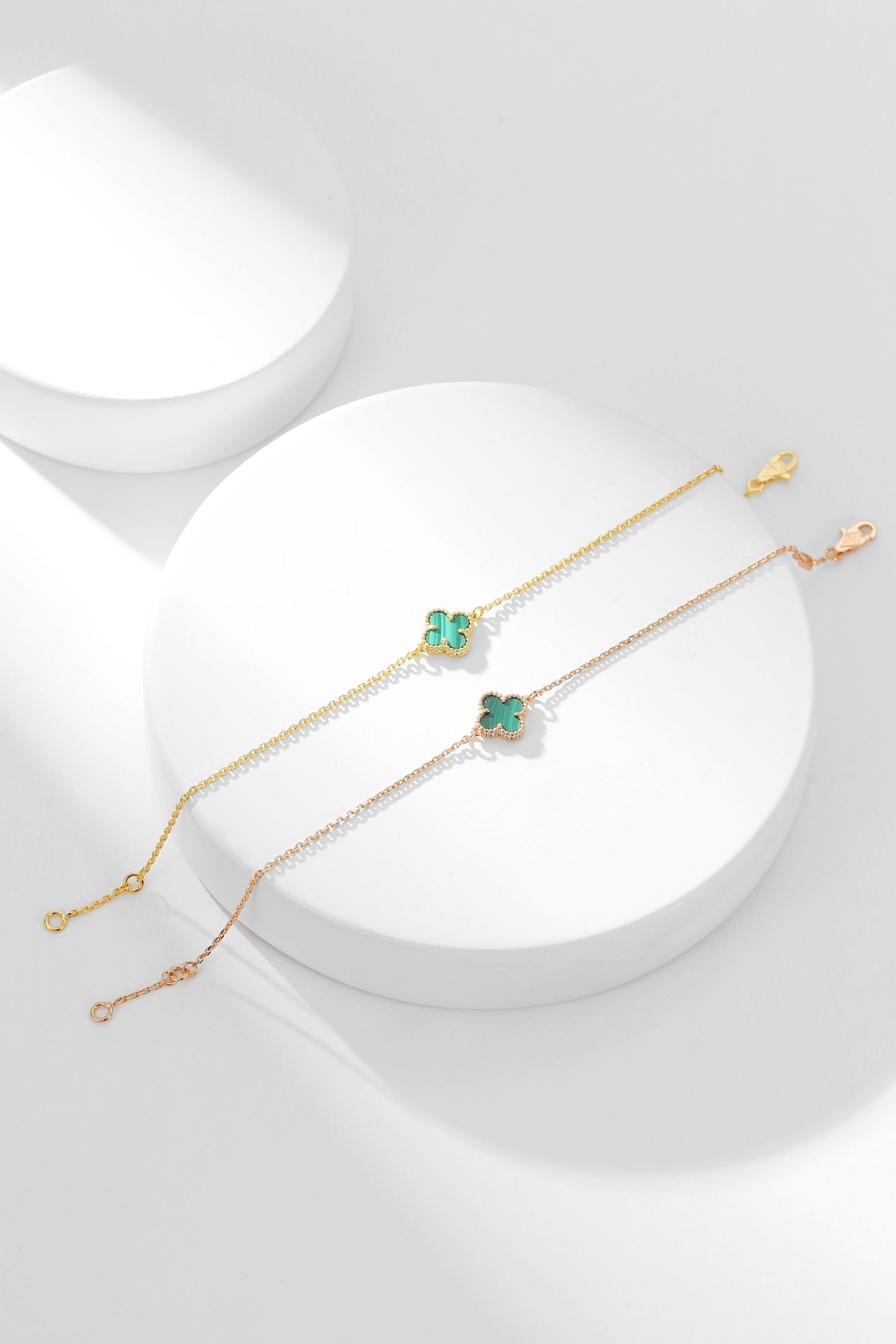 DIANA CLOVER BRACELET MALACHITE 1 MOTIF