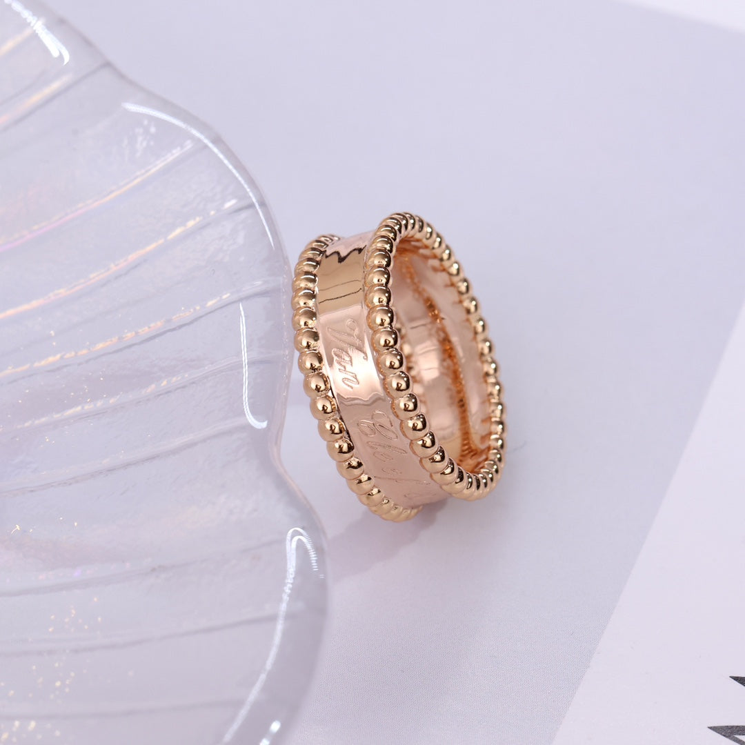 DIANA PERLEE SIGNATURE RING