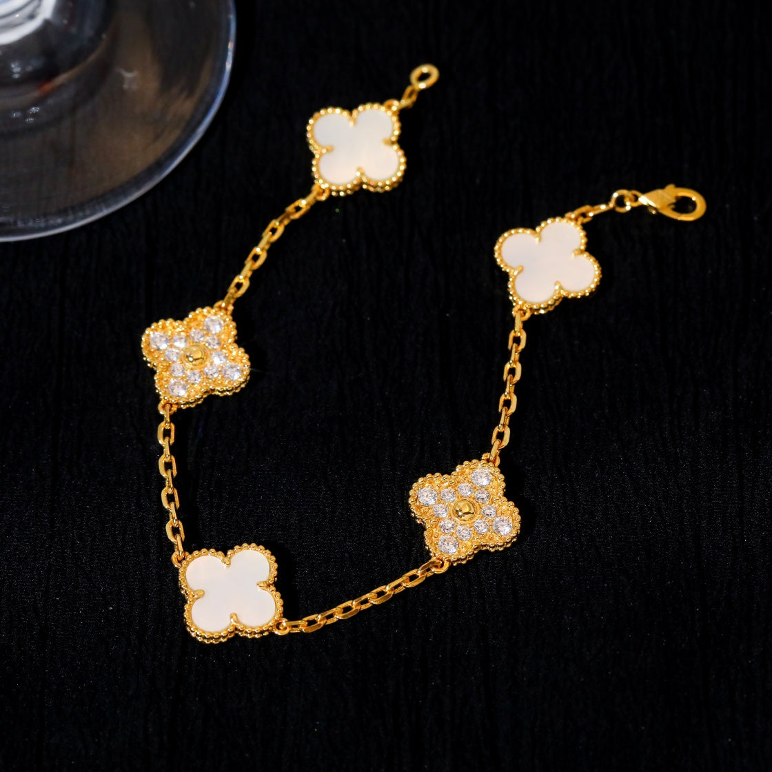 DIANA CLOVER BRACELET 5 MOTIF WHITE MOP DIAMOND