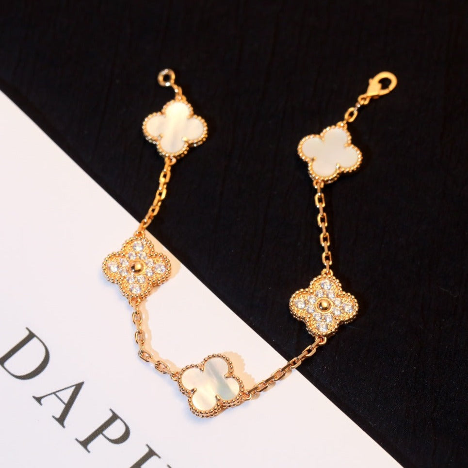 DIANA CLOVER BRACELET 5 MOTIF WHITE MOP DIAMOND