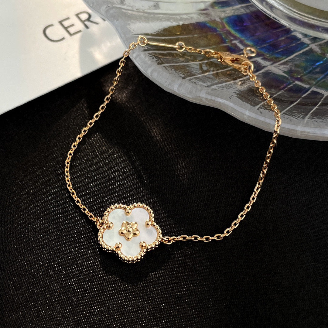 DIANA LUCKY WHITE MOP PLUM BLOSSOM BRACELET