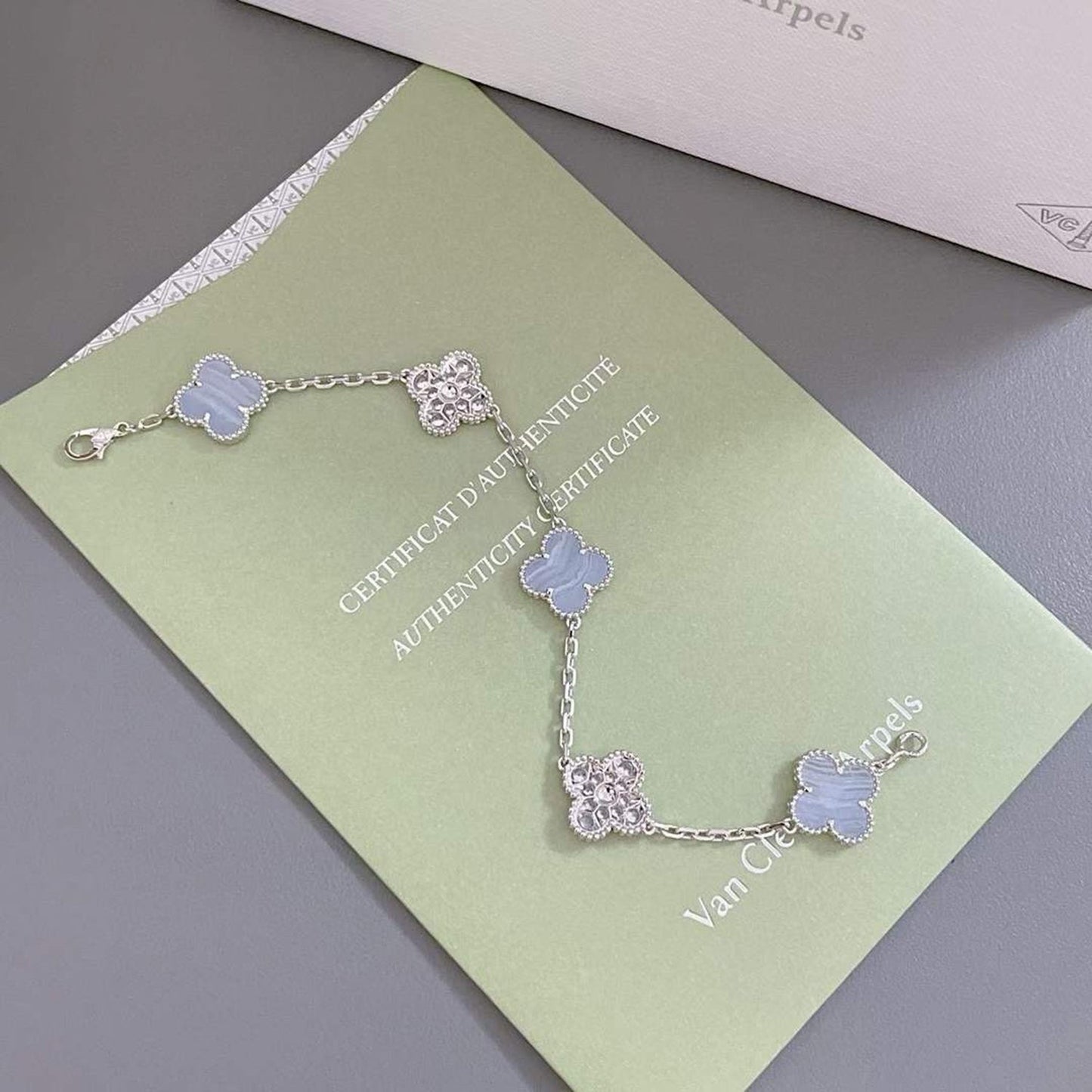 DIANA CLOVER 5 MOTIF DIAMOND PURPLE CHALCEDONY BRACELET SILVER