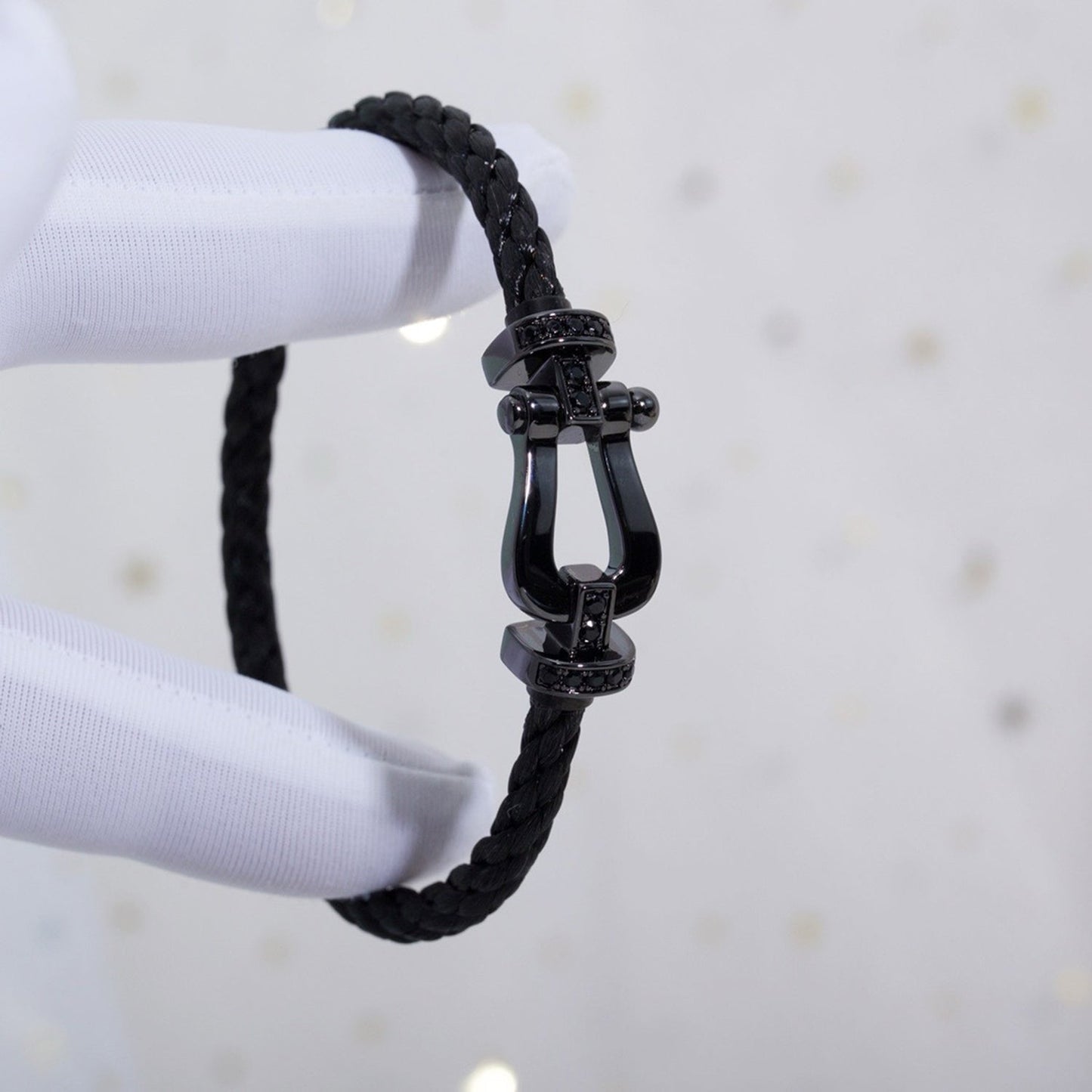 DIANA FORCE LARGE SERIES HORSESHOE BLACK SAMURAI BRACELET