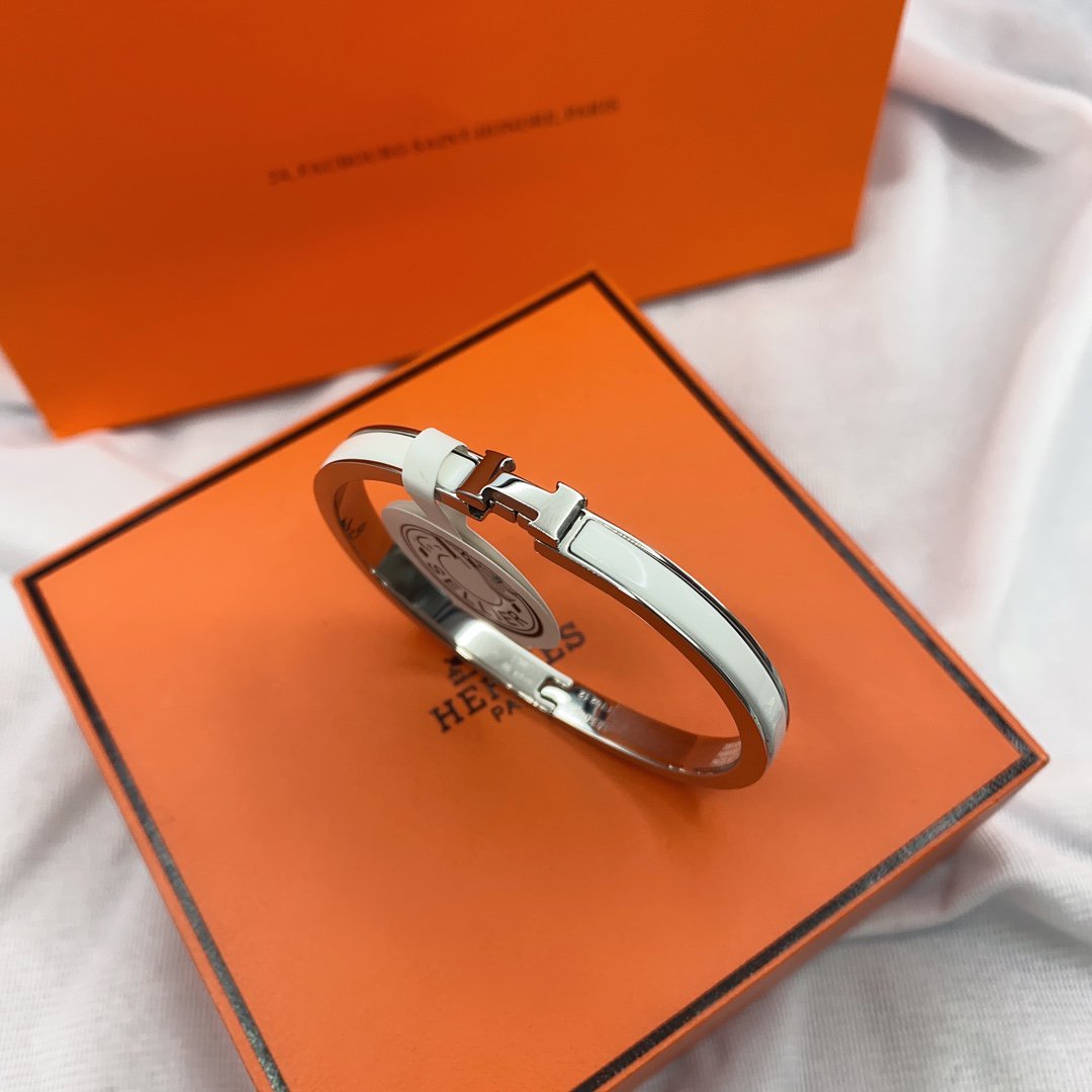 DIANA CLASSIC HM CLIC WHITE 8MM ENAMEL BRACELET