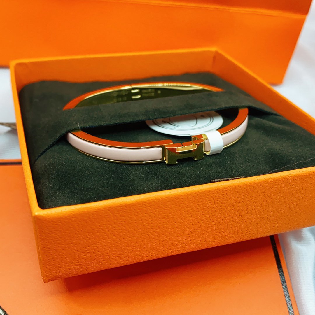 DIANA CLASSIC HM CLIC PINK 8MM ENAMEL BRACELET