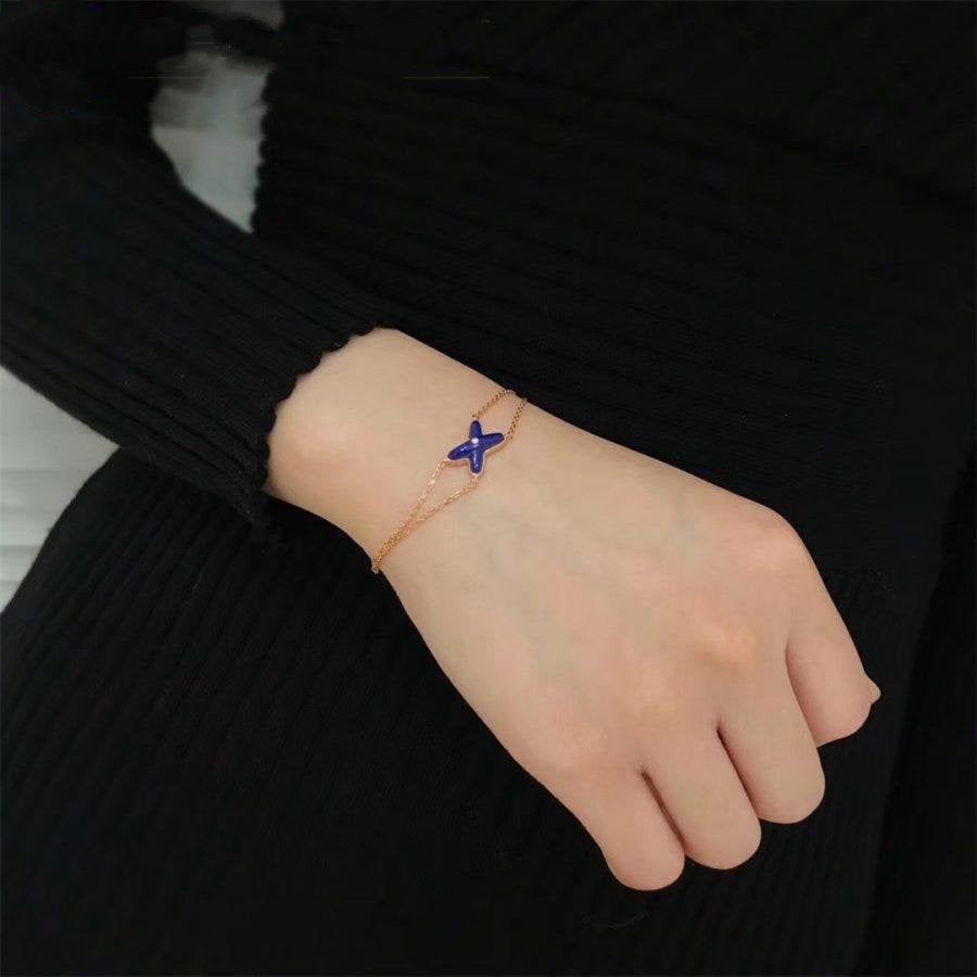 DIANA Hollow Design Four-Leaf Clover Flower Shape Ring