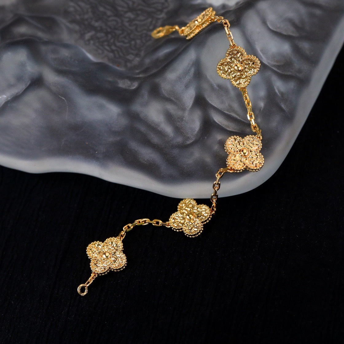 DIANA CLOVER 5 MOTIFS BRONZING BRACELET