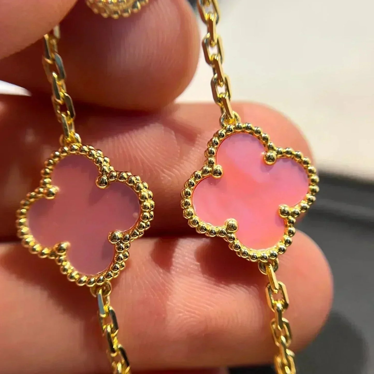 DIANA CLOVER 5 PINK MOP BRACELET