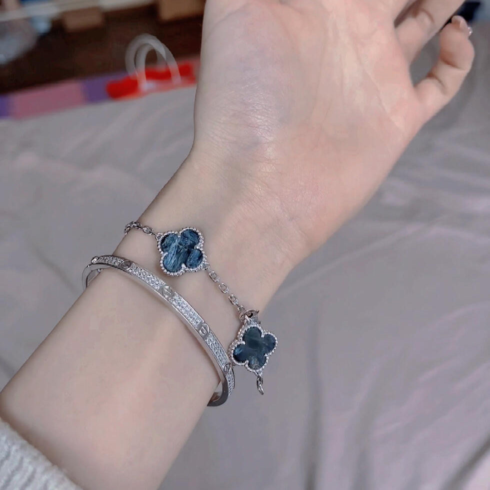 DIANA CLOVER 5 MOTIF PIETERSITE SILVER BRACELET