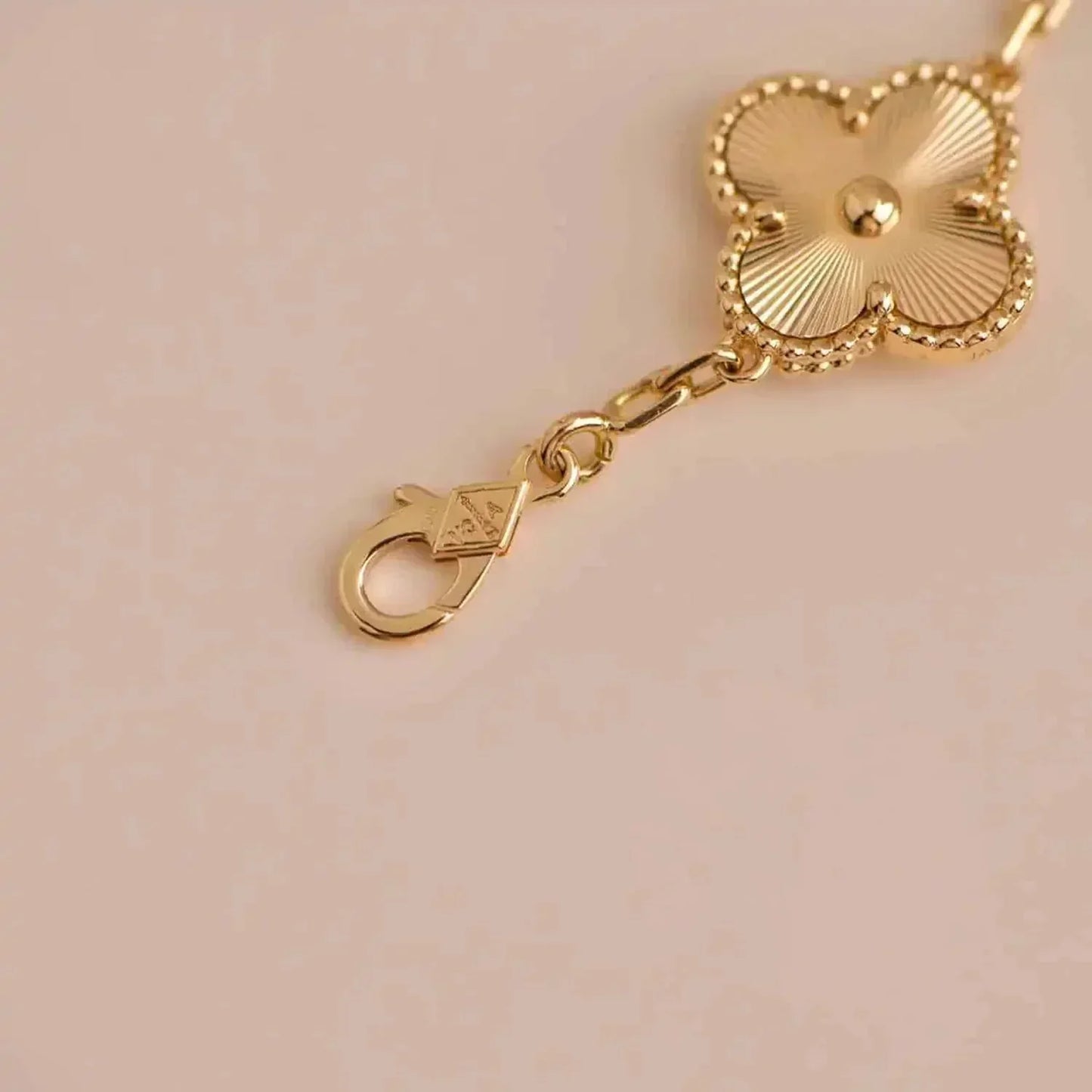 DIANA CLOVER 5 FLOWERS LASER BRACELET