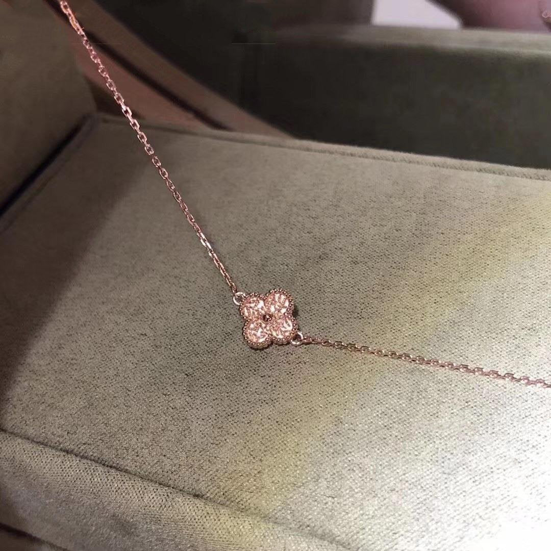 DIANA CLOVER SINGLE FLOWER BRACELET