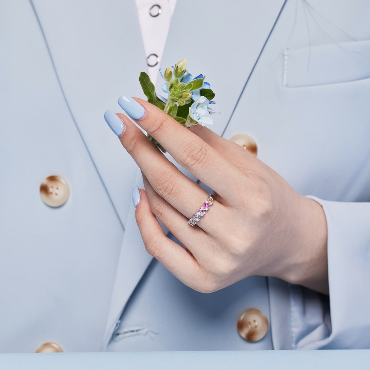 [HOT]Delicate Vibrant Emerald Cut Daily Ring
