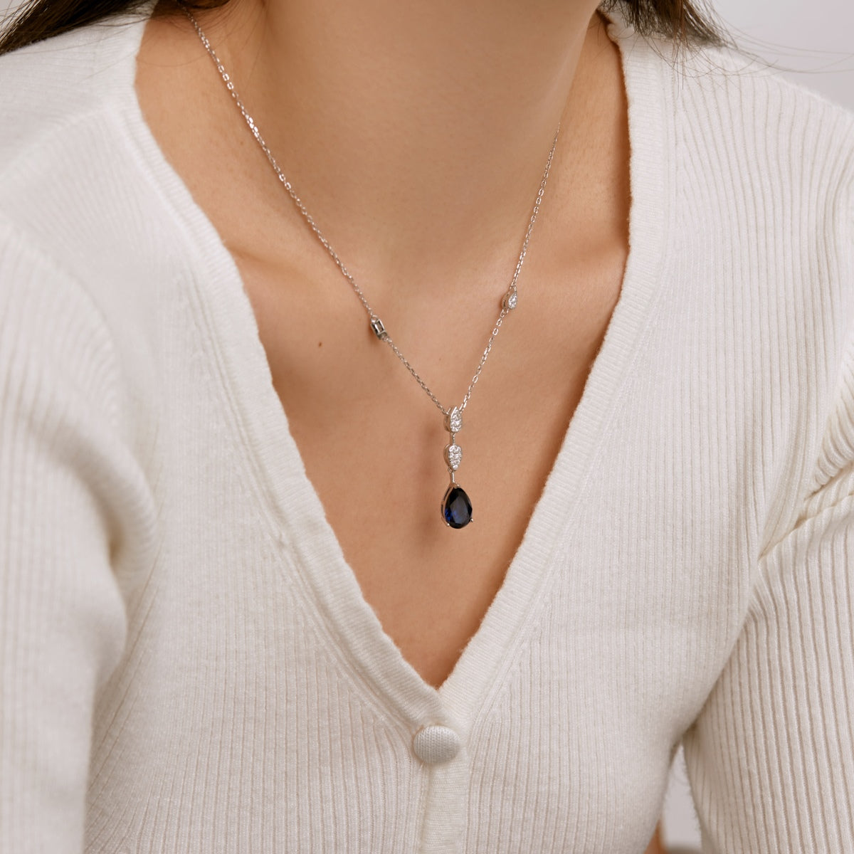 [HOT]Dazzling Pear Cut Necklace