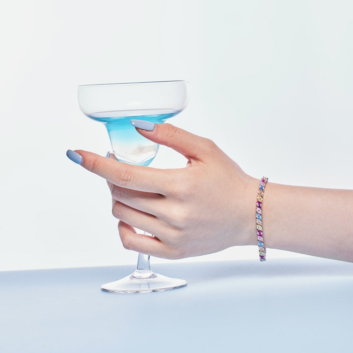 [HOT]Ornate Sparkling Multi Cut Party Bracelet