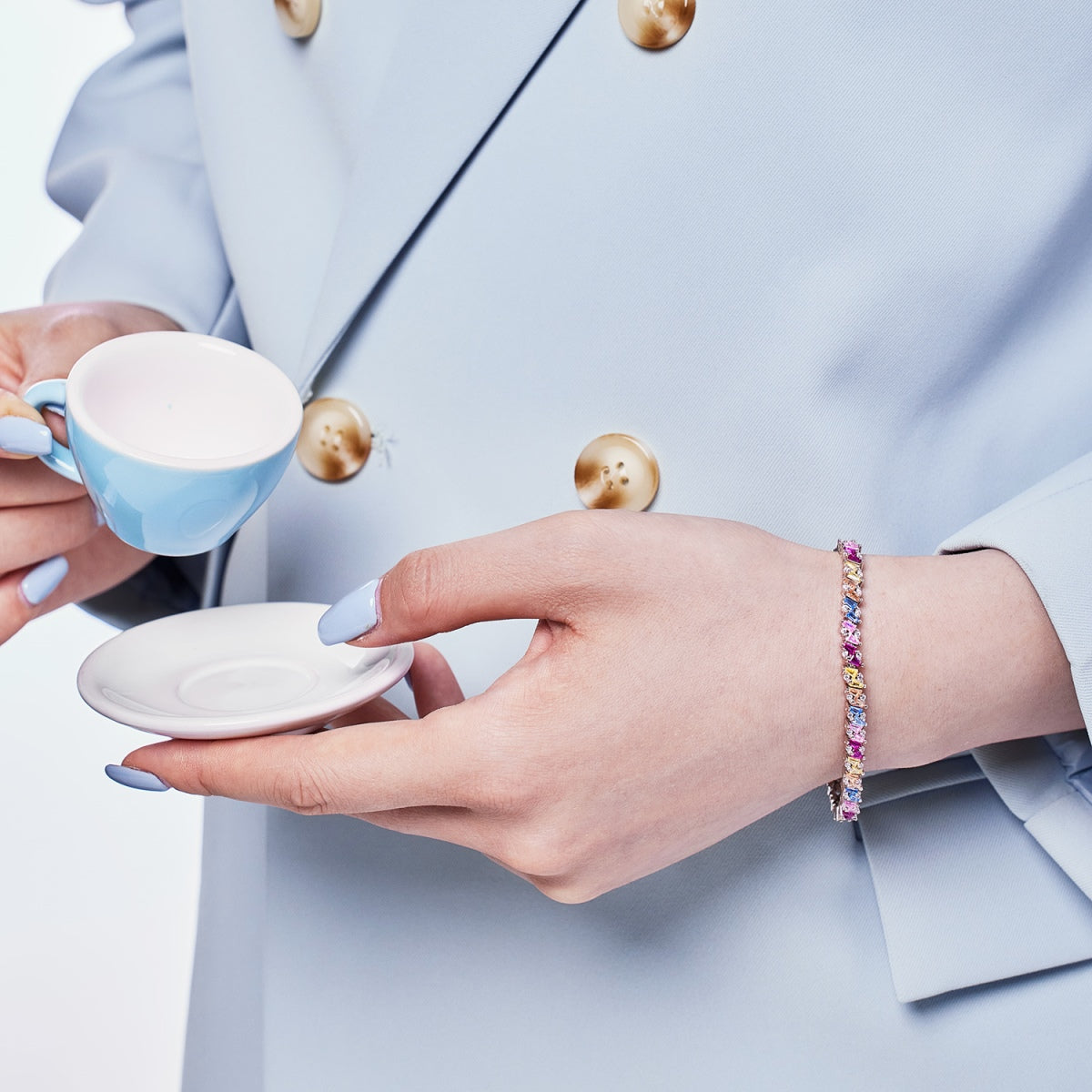 [HOT]Ornate Sparkling Multi Cut Party Bracelet