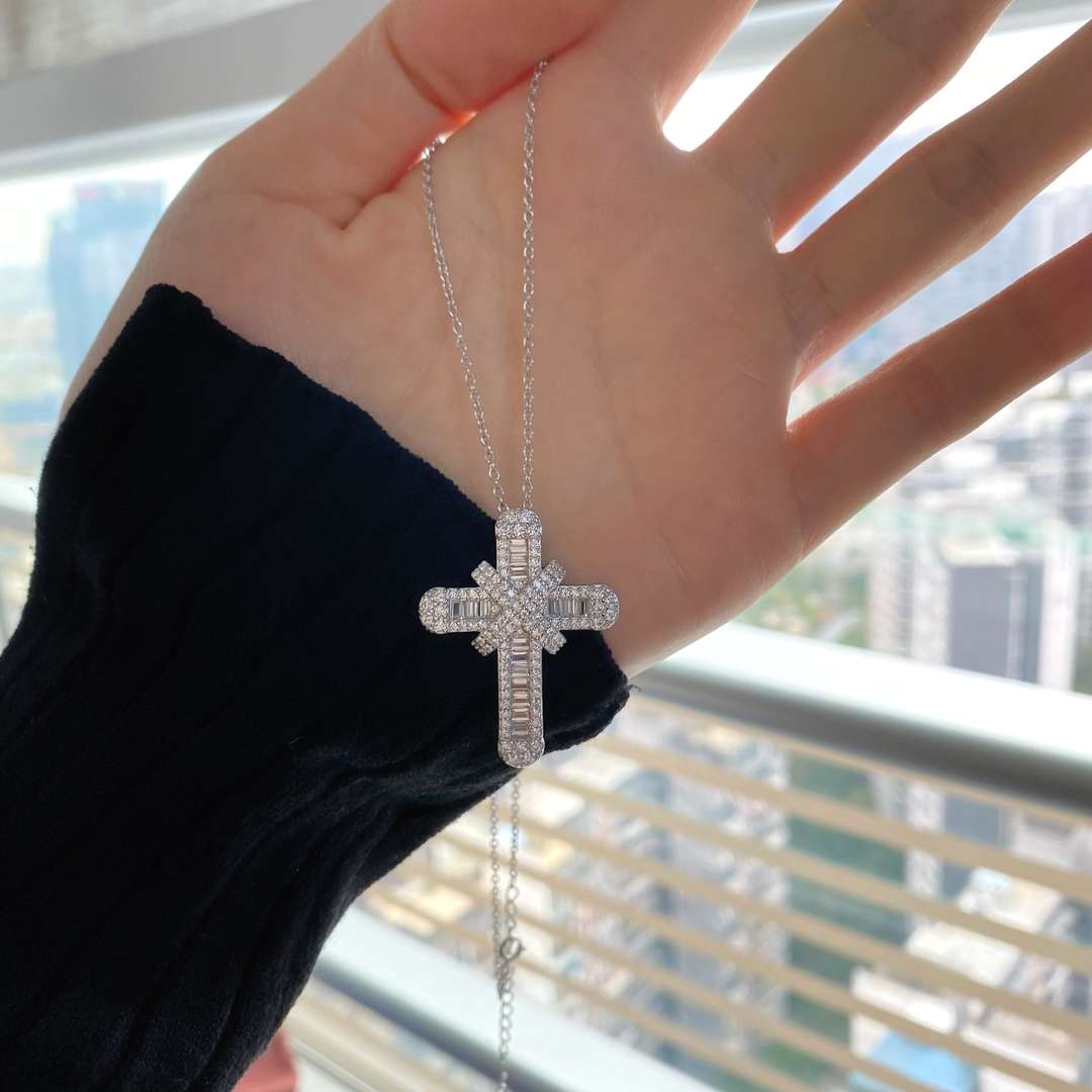 [HOT]Gypsophila With Dimonds Necklace