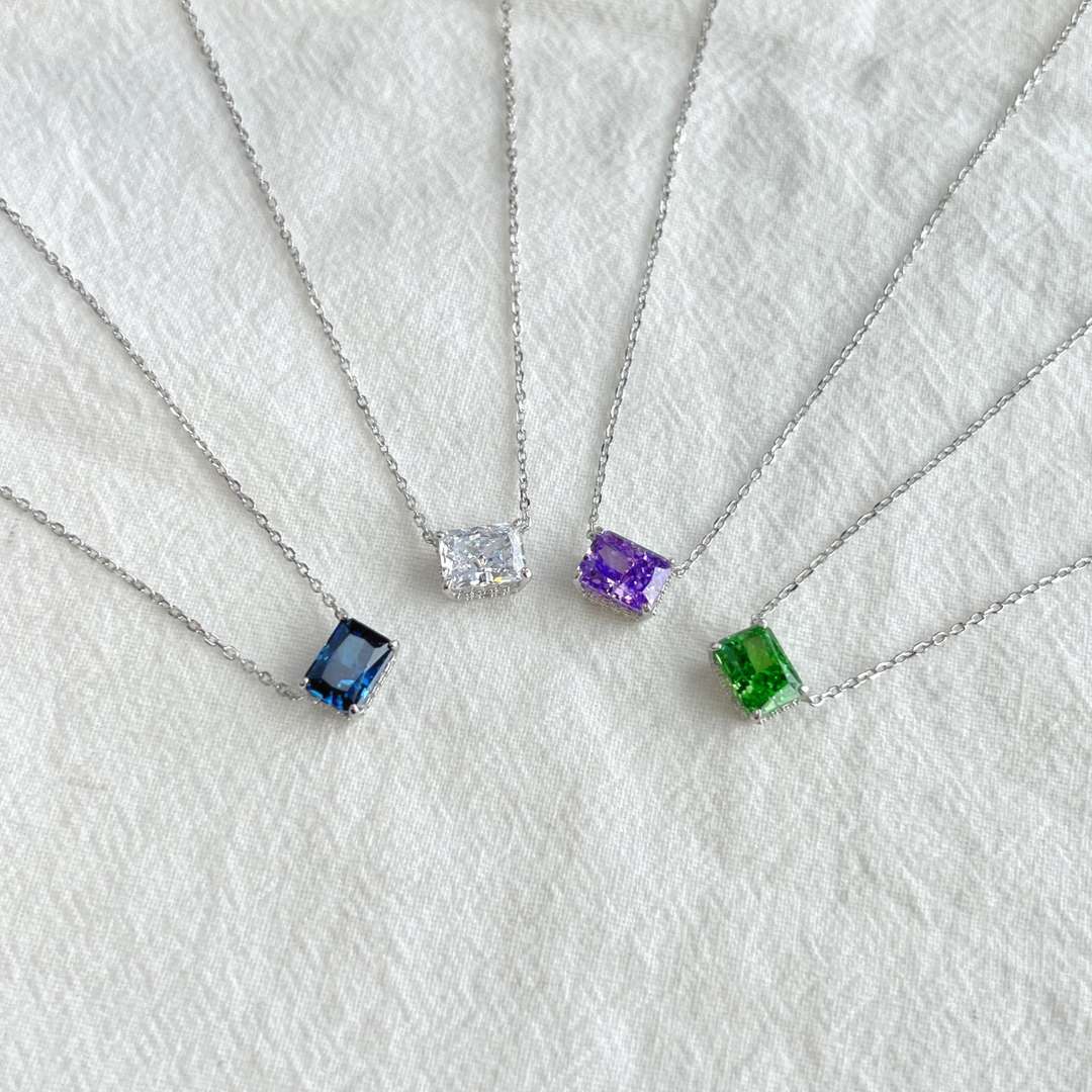 [HOT]Luxurious Square Shape Colorful Necalack