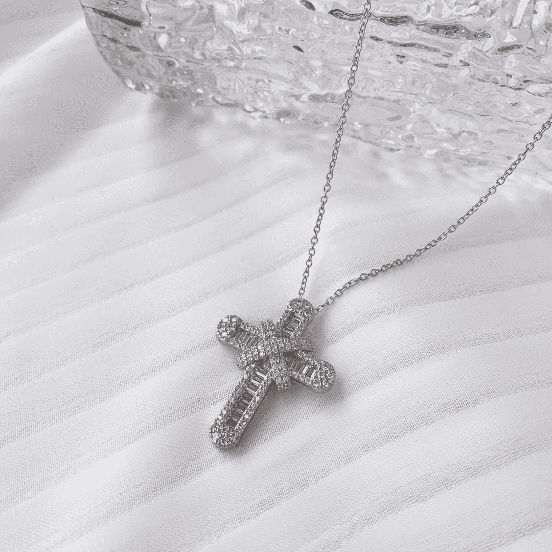 [HOT]Gypsophila With Dimonds Necklace