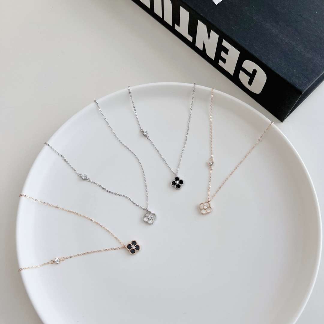 [HOT]Delicate Flower Shape Necklace