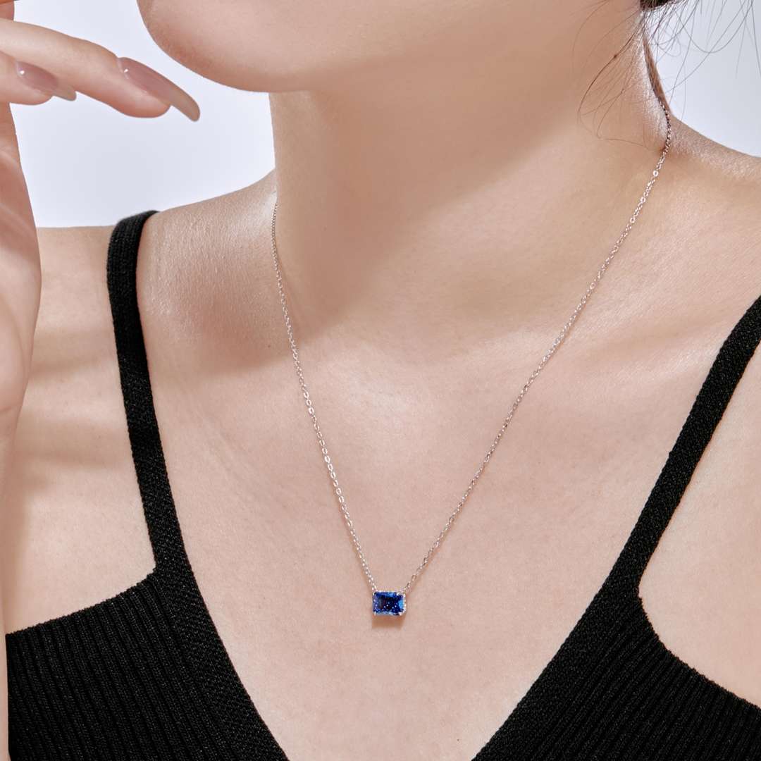[HOT]Luxurious Square Shape Colorful Necalack