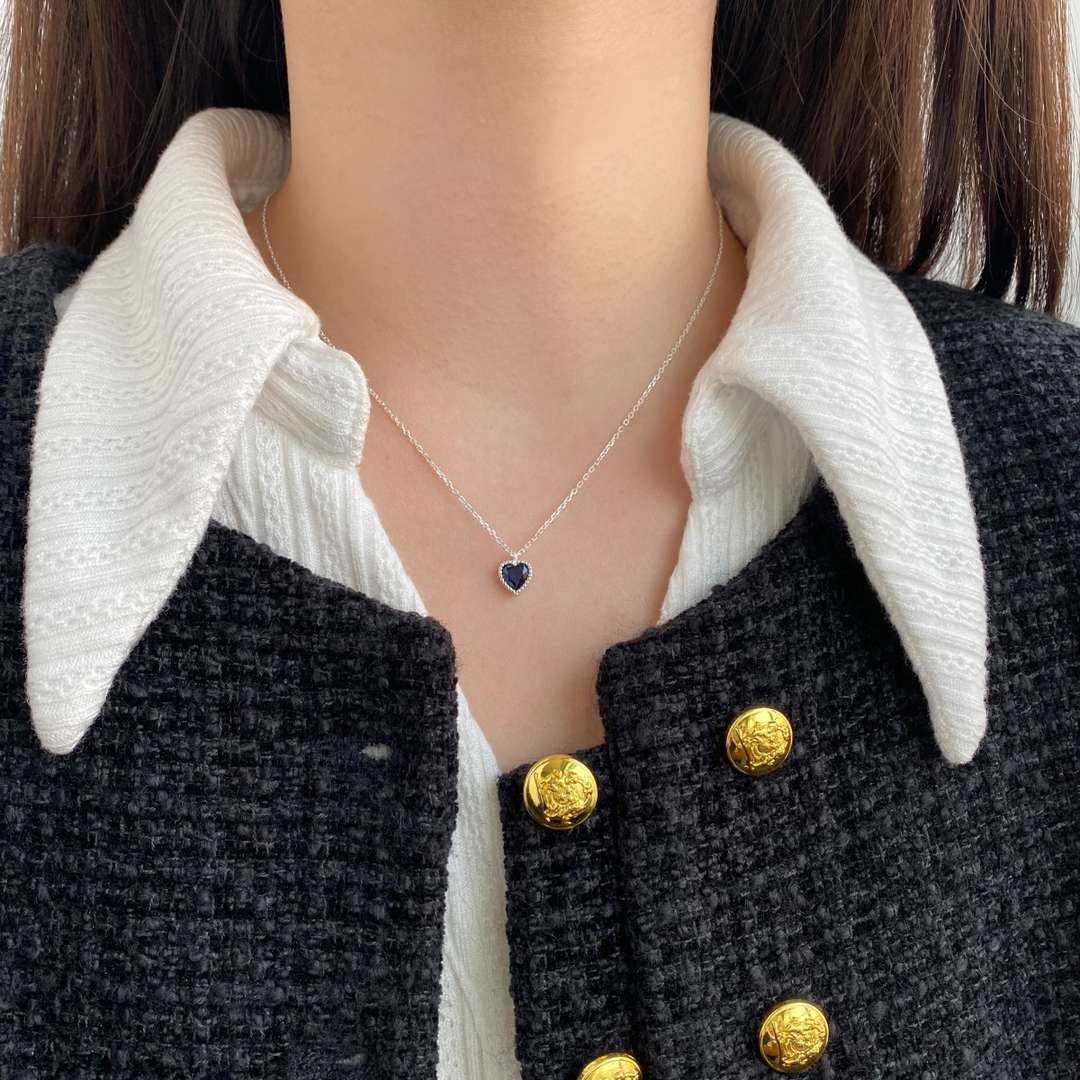 [HOT]Ornate Heart Shape Necklace
