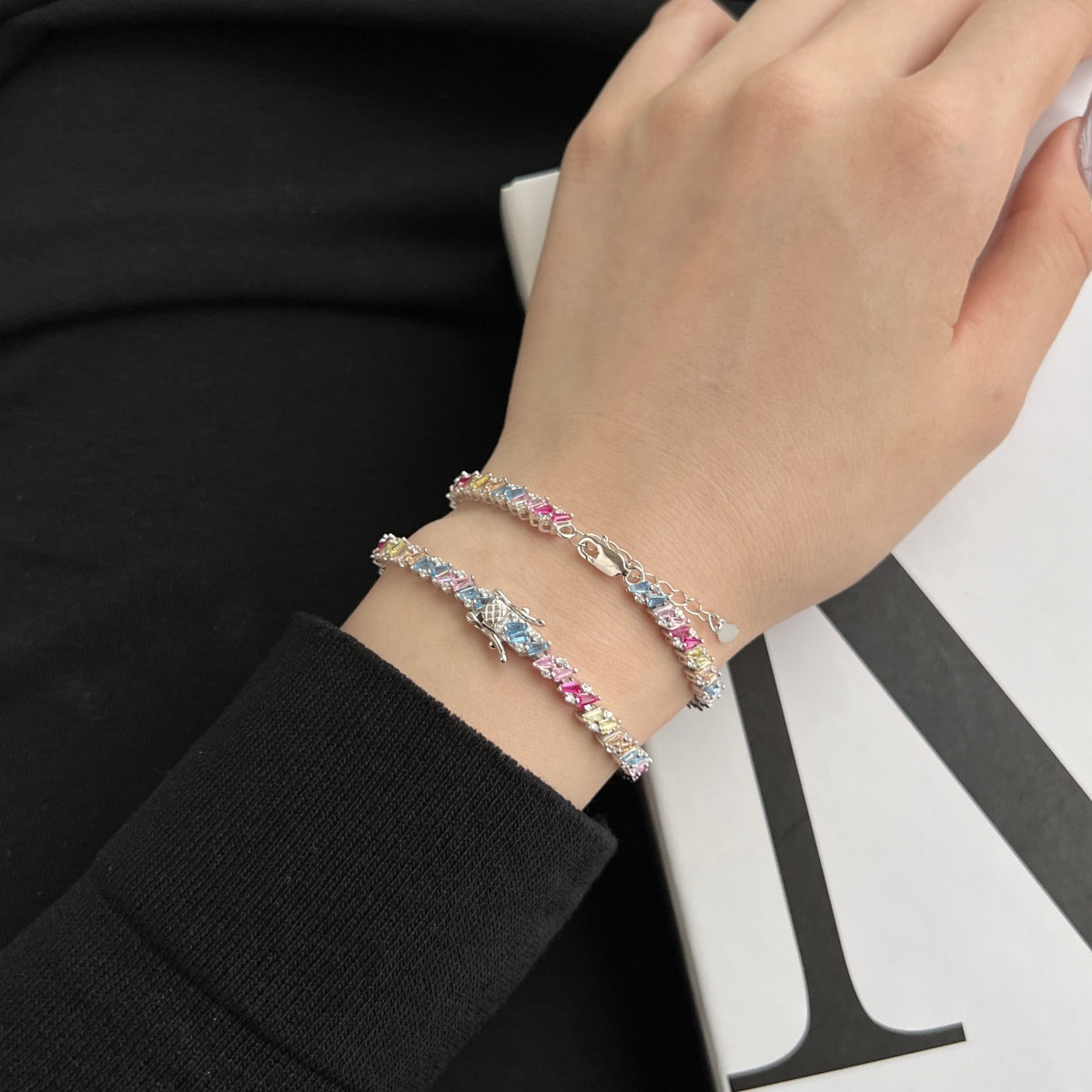 [HOT]Ornate Sparkling Multi Cut Party Bracelet