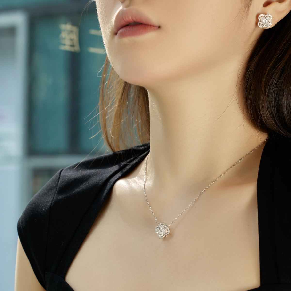 [HOT]Spliced Lucky Four-Leaf Clover Versatile Necklace
