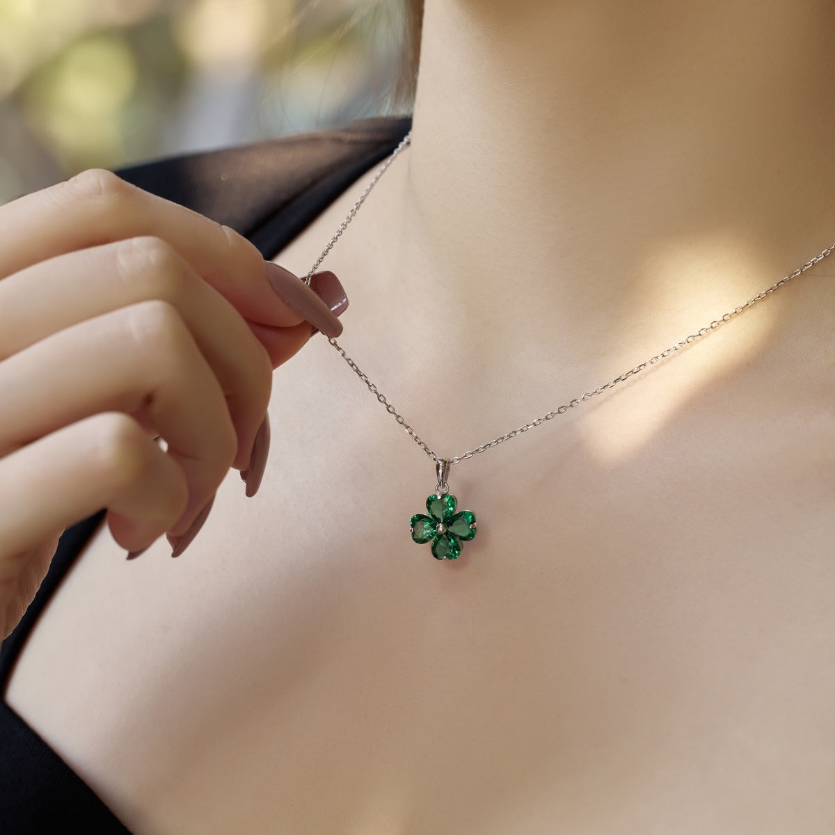 [HOT]Heart-Shaped Four-Leaf Clover Bead Necklace