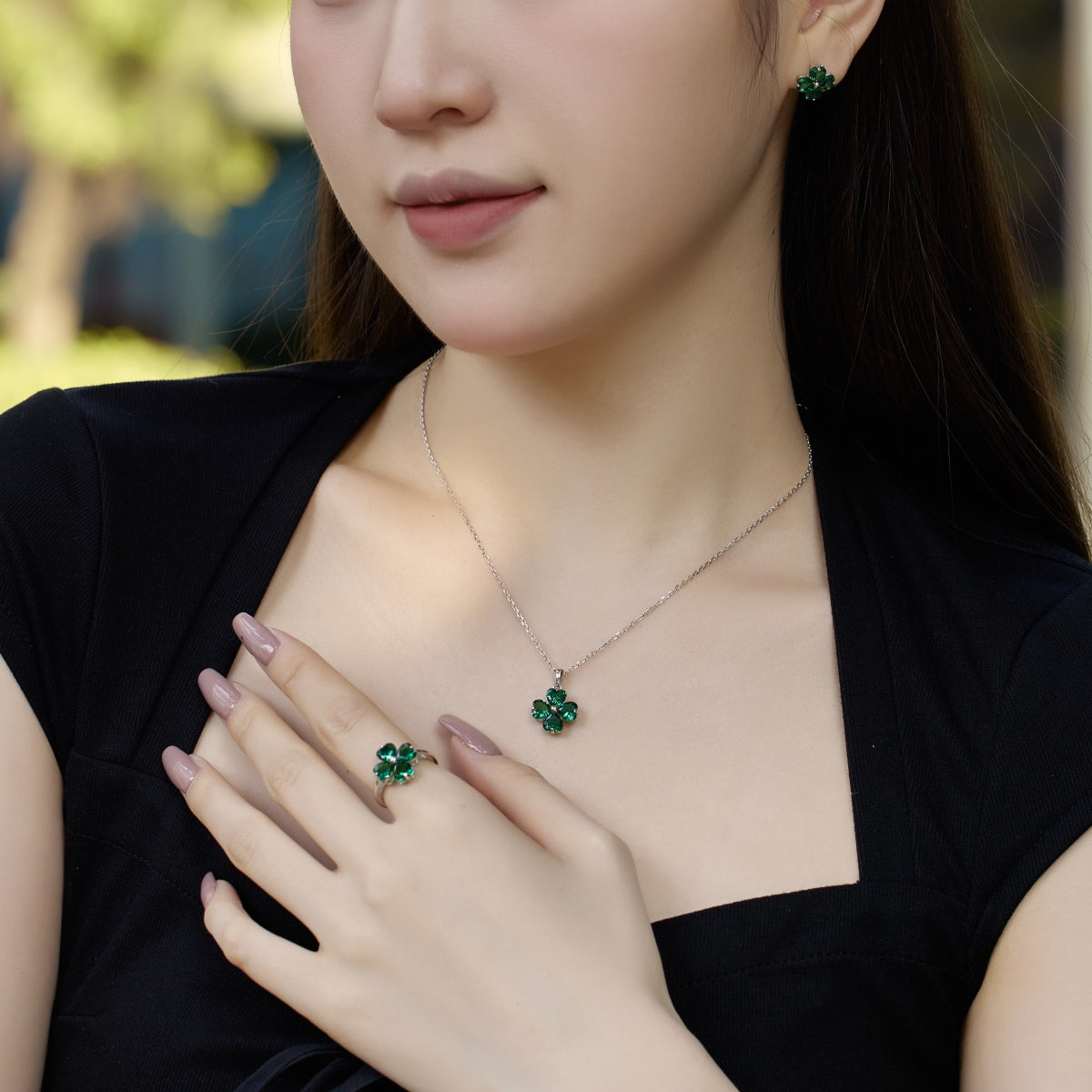 [HOT]Heart-Shaped Four-Leaf Clover Bead Necklace