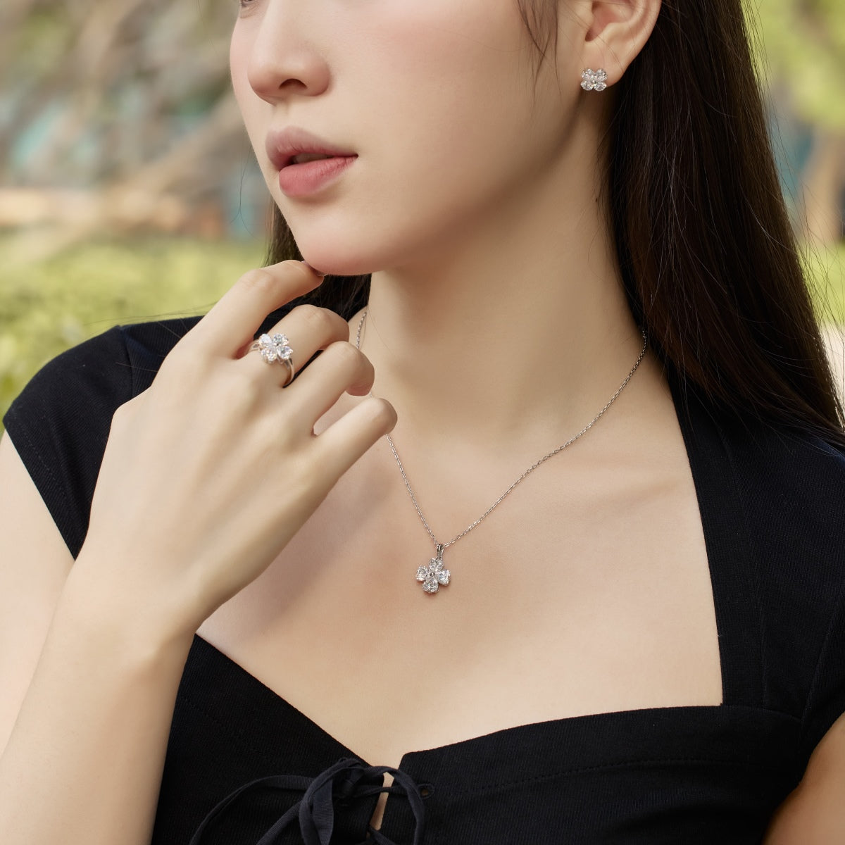 [HOT]Heart-Shaped Four-Leaf Clover Bead Necklace