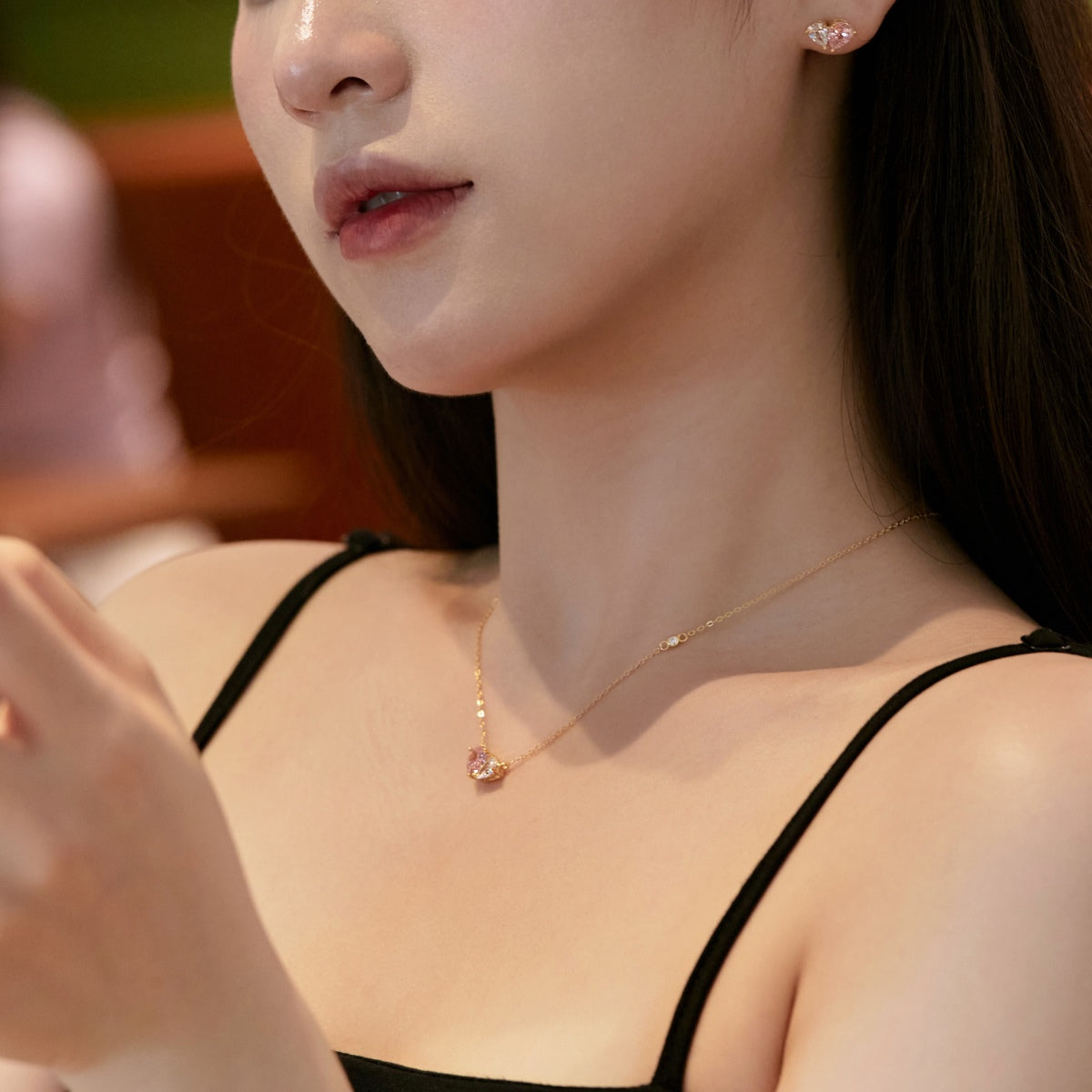 [HOT]Dazzling Elegant Heart Cut Lover Earrings