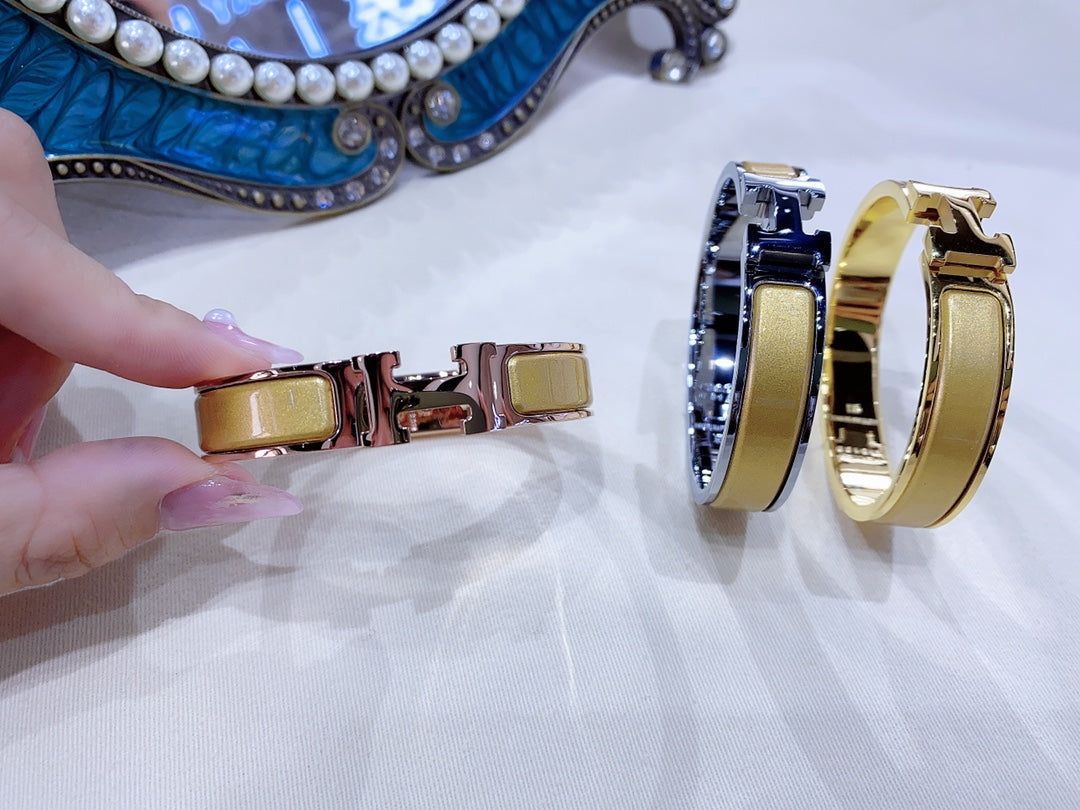 DIANA H CHAMPAGNE BRACELET