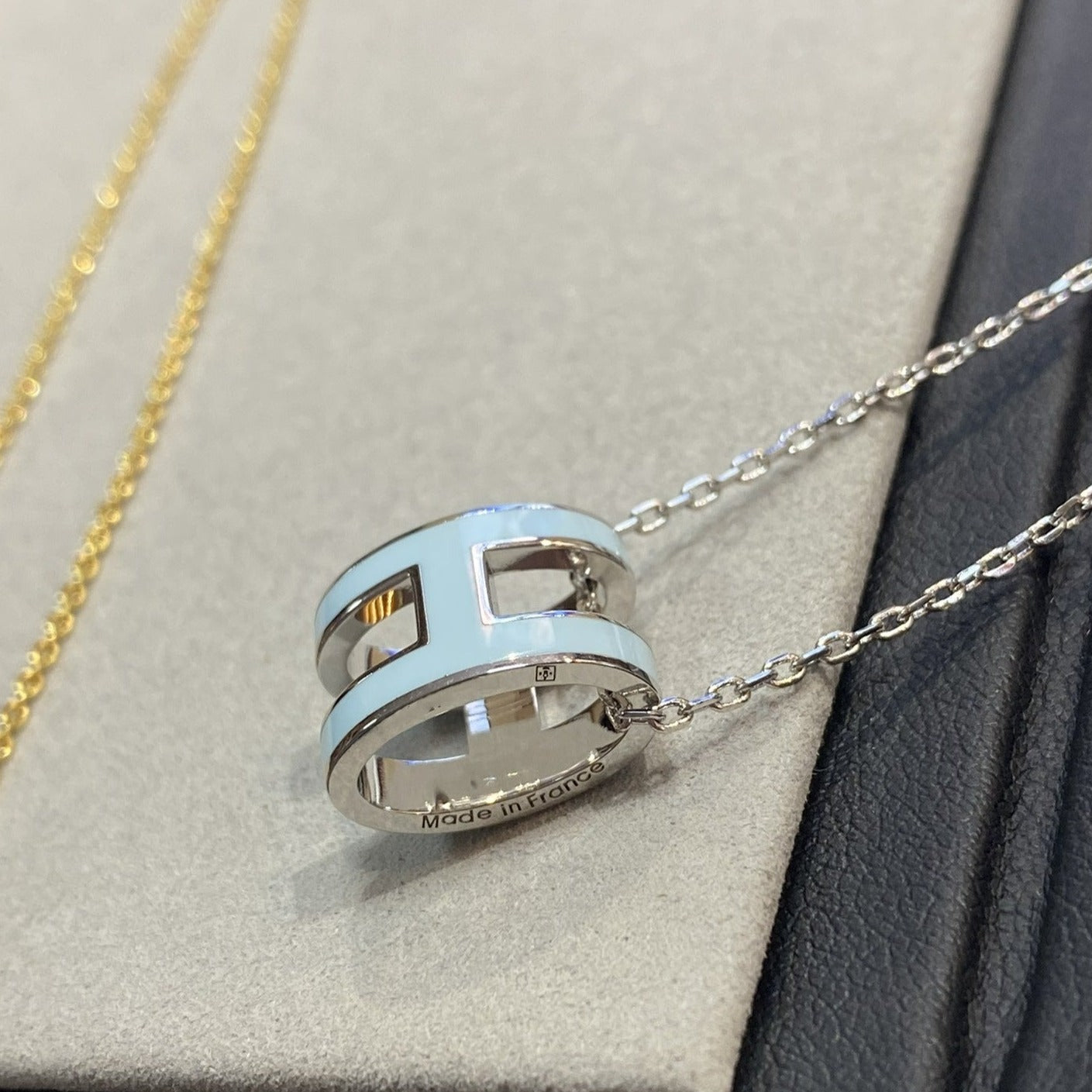 DIANA POP H LIGHT BLUE NECKLACE
