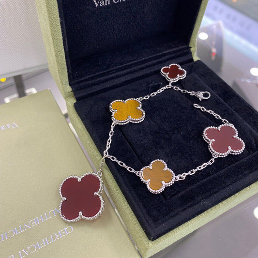 DIANA CLOVER 5 MOTIFS SIVLER CARNELIAN TIGER EYE BRACELET