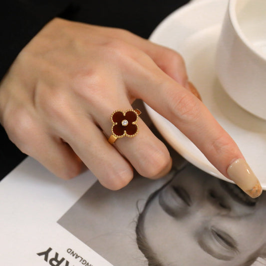 DIANA CLOVER CARNELIAN RING ROSE GOLD DIAMOND