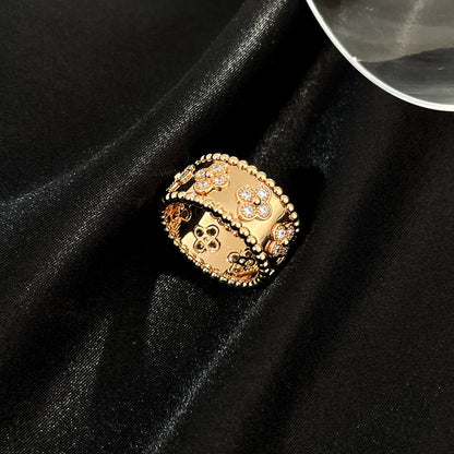 DIANA PERLEE DIAMOND LARGE RING