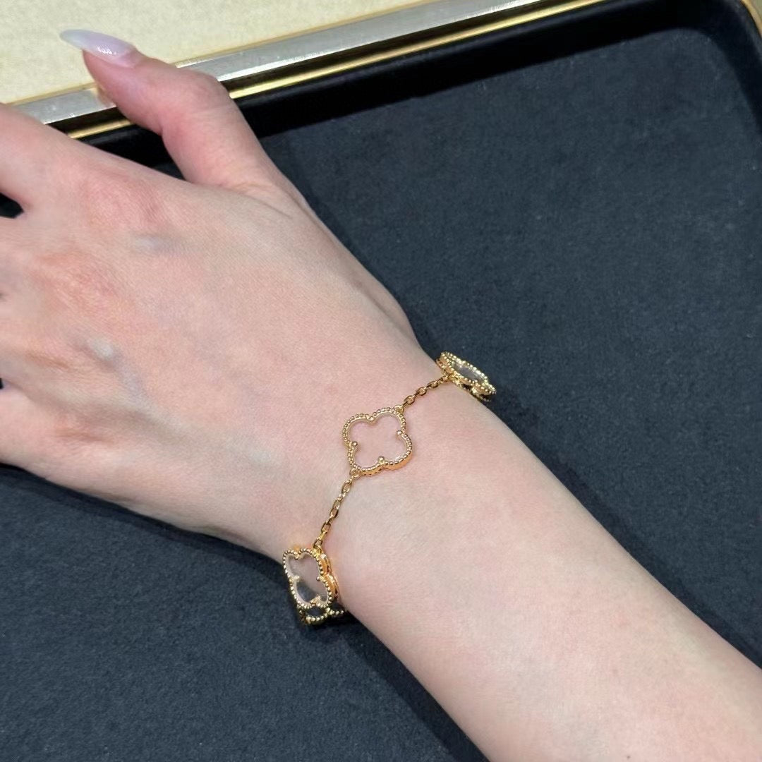 DIANA CLOVER 5 MOTIF ROCK CRYSTAL PINK GOLD BRACELET