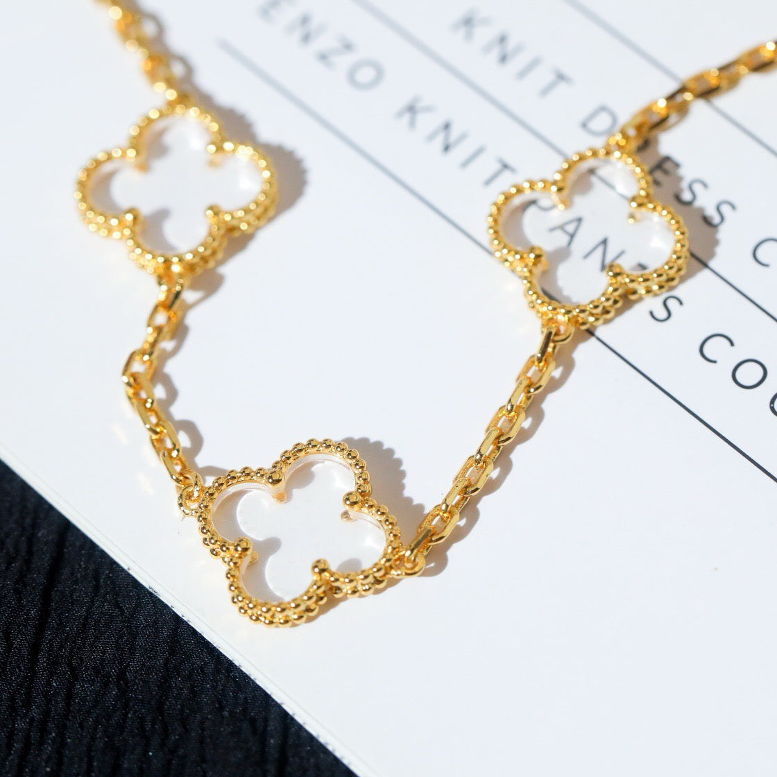 DIANA CLOVER 5 MOTIF ROCK CRYSTAL PINK GOLD BRACELET
