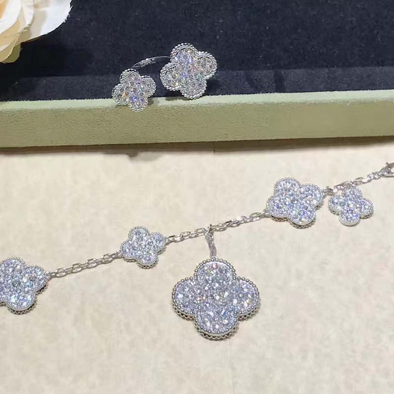 DIANA CLOVER 6 MOTIFS SILVER DIAMOND BRACELET
